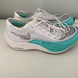 Nike women’s vaporfly 2 runnning shoes sz7